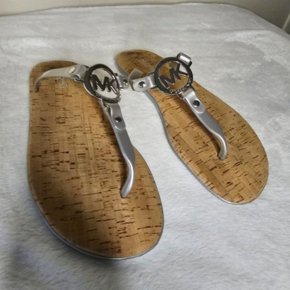 Michael Kors Slippers - Picture 2 of 5